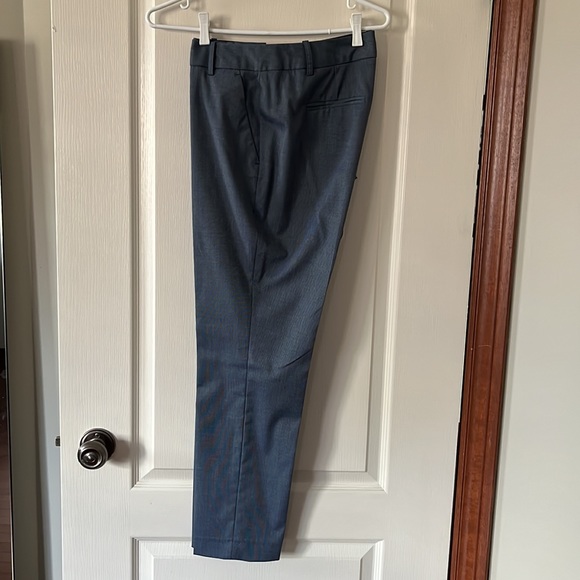 Two piece suit - Picture 4 of 5